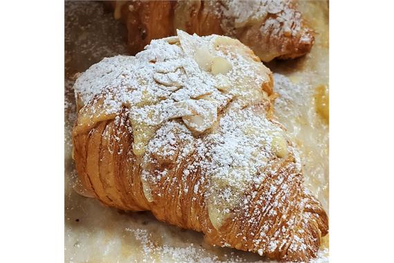 *ALMOND CROIS W/TOPP-35716-95GX60P