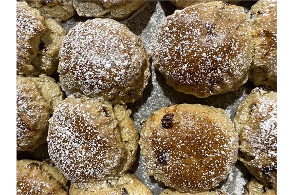 PREMIUM RAW FRUIT SCONE